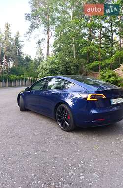 Седан Tesla Model 3 2020 в 