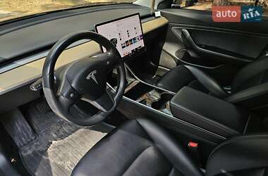 Седан Tesla Model 3 2018 в 
