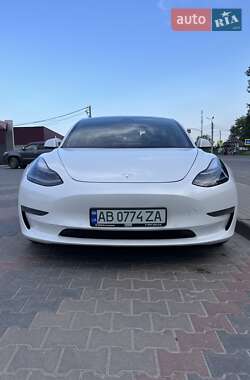 Седан Tesla Model 3 2021 в Вінниці