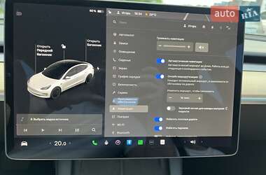 Седан Tesla Model 3 2021 в Виннице