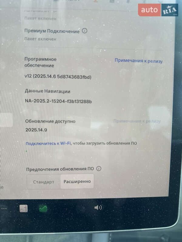 Седан Tesla Model 3 2023 в Ірпені