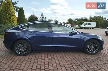 Седан Tesla Model 3 2018 в 