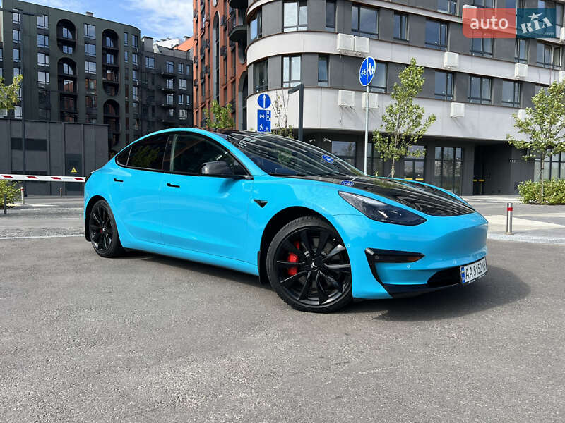 Седан Tesla Model 3 2019 в 
