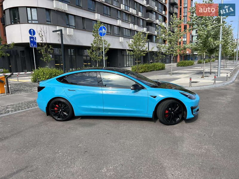 Седан Tesla Model 3 2019 в Києві