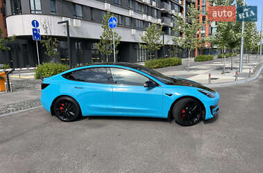 Седан Tesla Model 3 2019 в 