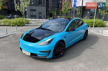 Седан Tesla Model 3 2019 в 