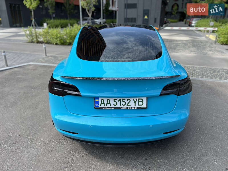 Седан Tesla Model 3 2019 в Києві