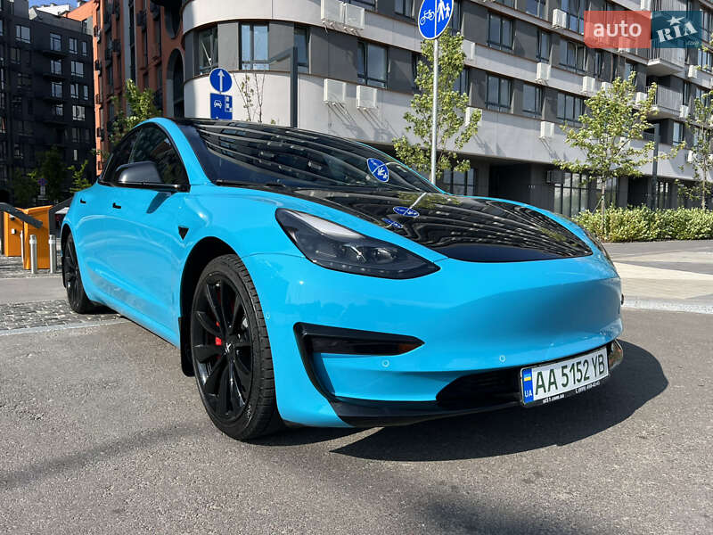 Седан Tesla Model 3 2019 в Києві