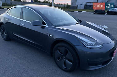 Седан Tesla Model 3 2018 в 