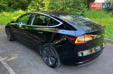 Седан Tesla Model 3 2018 в 