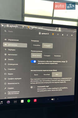 Седан Tesla Model 3 2024 в 