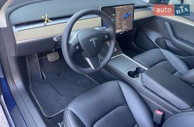 Седан Tesla Model 3 2022 в 