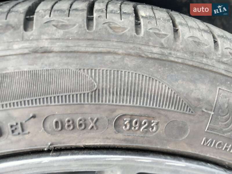 Седан Tesla Model 3 2023 в Белой Церкви