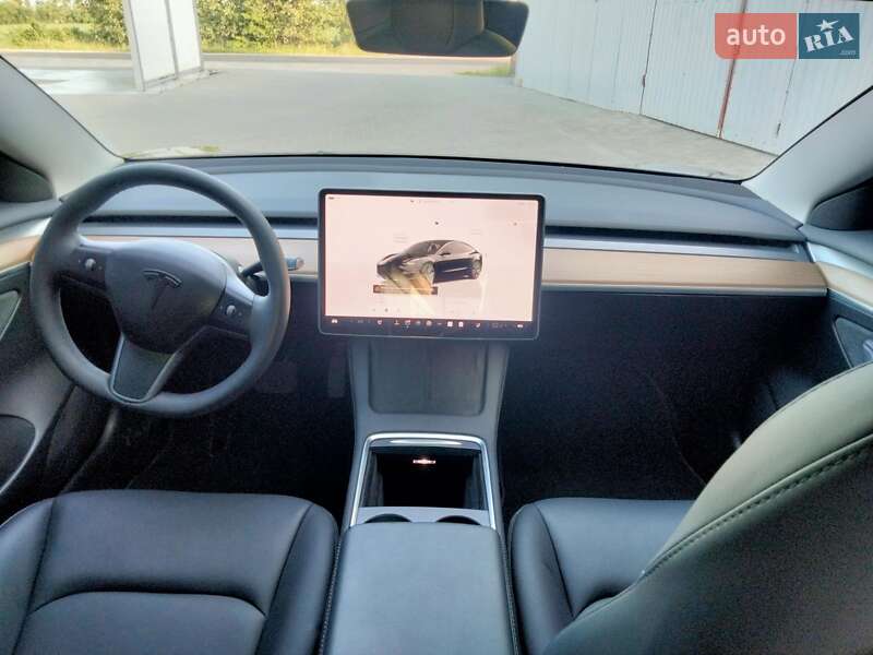 Седан Tesla Model 3 2023 в Белой Церкви
