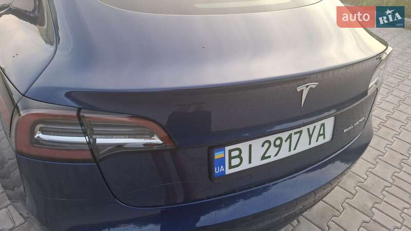 Седан Tesla Model 3 2019 в Полтаві