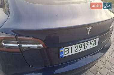 Седан Tesla Model 3 2019 в 