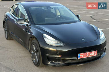 Седан Tesla Model 3 2018 в 