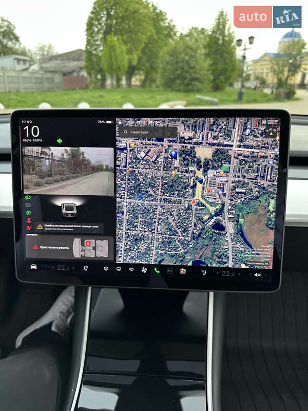 Седан Tesla Model 3 2019 в Прилуках