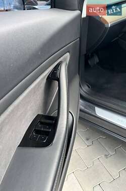 Седан Tesla Model 3 2018 в 
