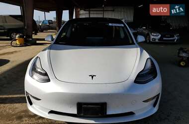 Седан Tesla Model 3 2018 в 