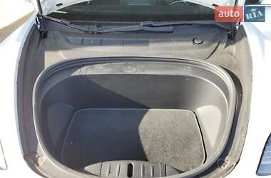 Седан Tesla Model 3 2018 в 