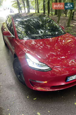 Седан Tesla Model 3 2018 в 