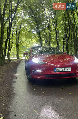 Седан Tesla Model 3 2018 в 