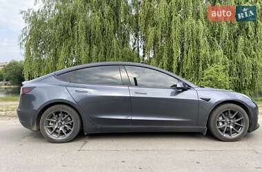 Седан Tesla Model 3 2022 в Києві