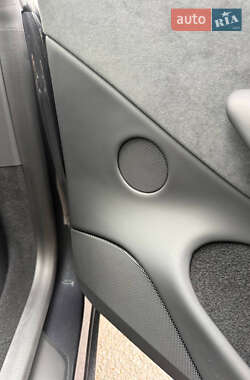 Седан Tesla Model 3 2024 в 