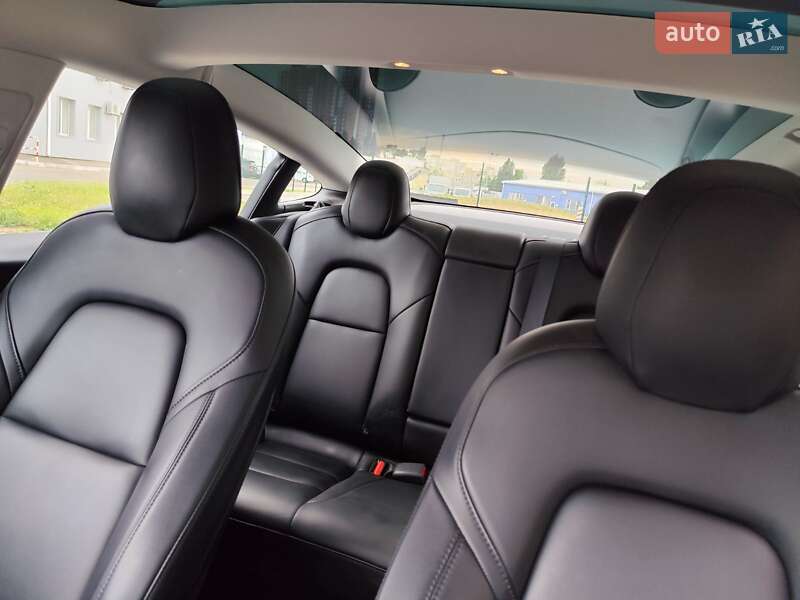 Седан Tesla Model 3 2019 в Києві фото 28 Седан Tesla Model 3 2019 в Києві