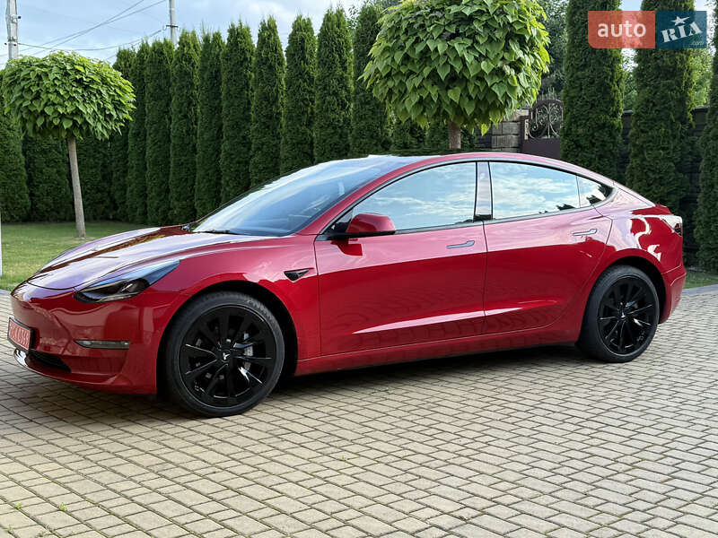 Tesla Model 3 2022