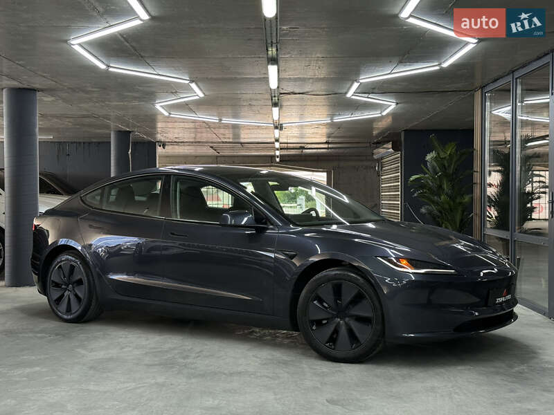 Седан Tesla Model 3 2024 в Одессе