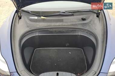 Седан Tesla Model 3 2018 в 