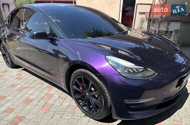 Седан Tesla Model 3 2018 в Одесі