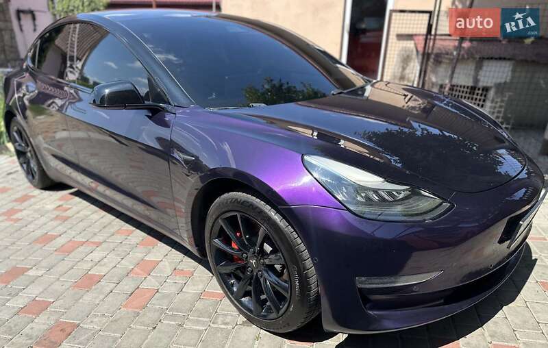 Седан Tesla Model 3 2018 в 