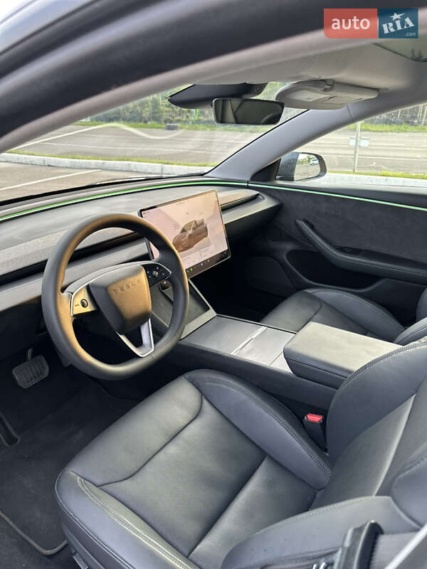 Седан Tesla Model 3 2024 в Луцке фото 10 Седан Tesla Model 3 2024 в Луцке
