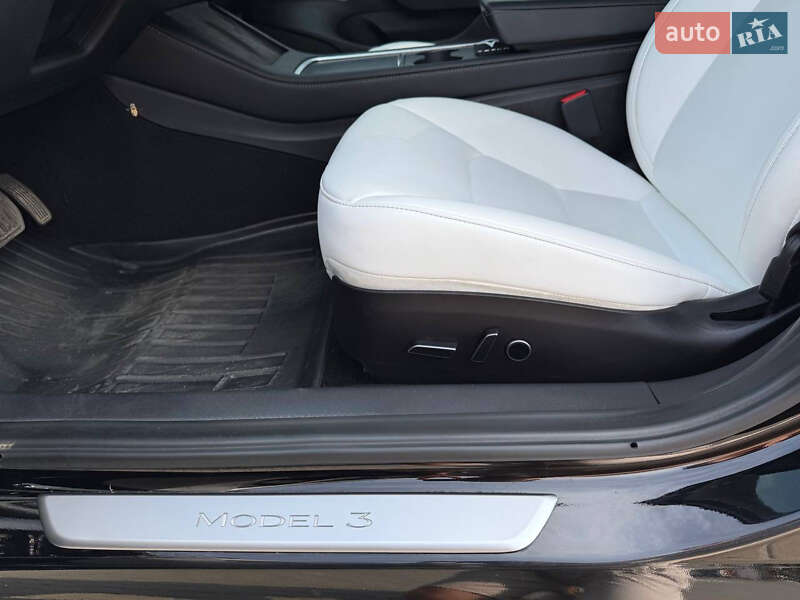 Седан Tesla Model 3 2022 в Киеве фото 34 Седан Tesla Model 3 2022 в Киеве