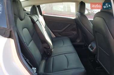 Седан Tesla Model 3 2018 в 
