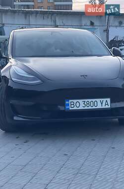 Седан Tesla Model 3 2018 в 