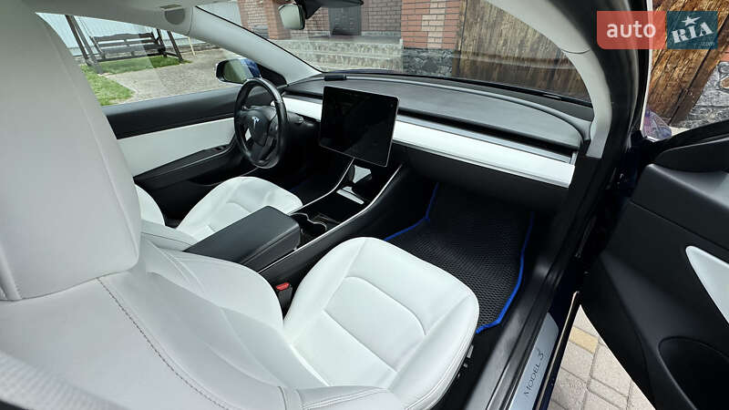 Седан Tesla Model 3 2018 в Виннице фото 24 Седан Tesla Model 3 2018 в Виннице