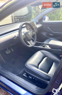 Седан Tesla Model 3 2019 в 