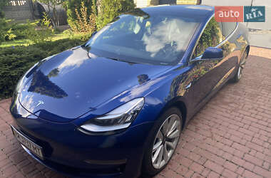 Седан Tesla Model 3 2019 в Киеве