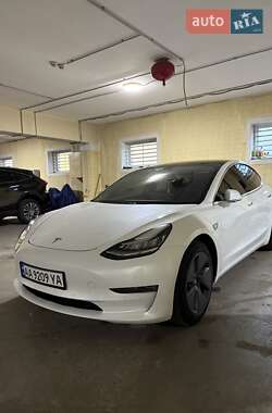 Седан Tesla Model 3 2018 в 