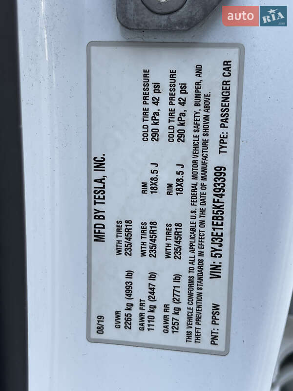 Седан Tesla Model 3 2019 в Новояворівську фото 21 Седан Tesla Model 3 2019 в Новояворівську