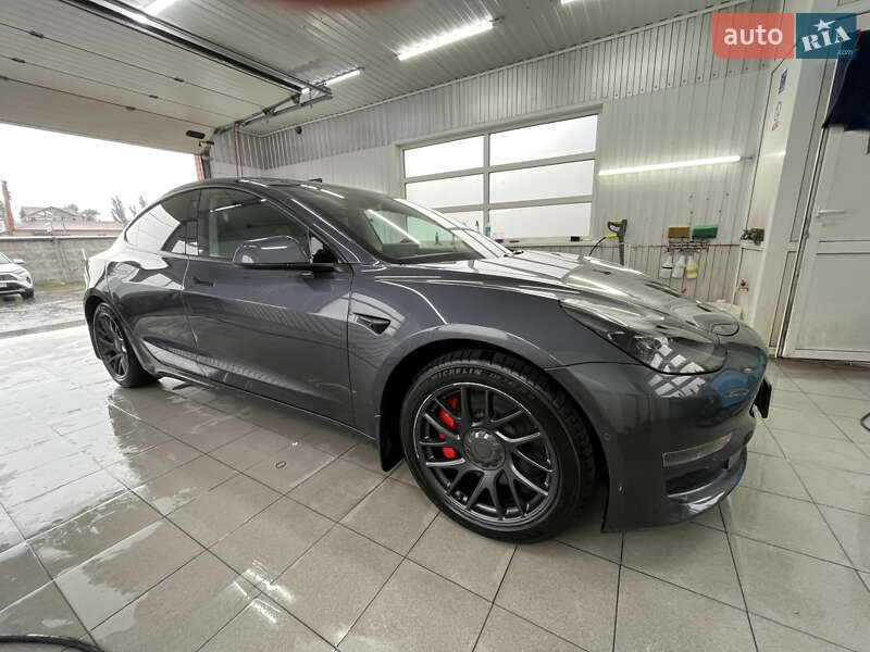 Седан Tesla Model 3 2022 в Киеве фото 6 Седан Tesla Model 3 2022 в Киеве