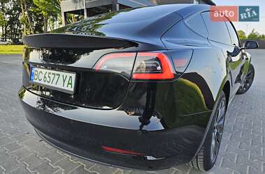 Седан Tesla Model 3 2019 в 