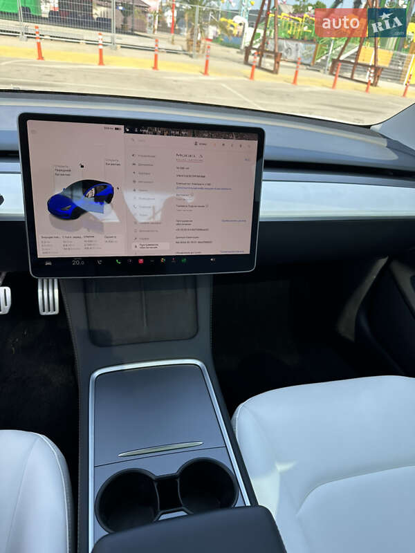Седан Tesla Model 3 2023 в Одессе