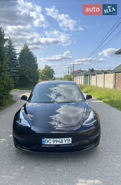 Седан Tesla Model 3 2022 в Львові