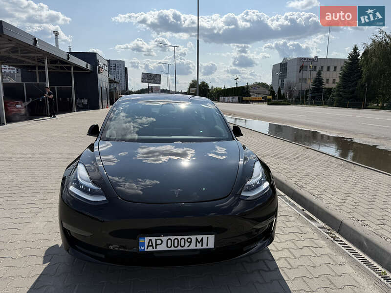Tesla Model 3 2018