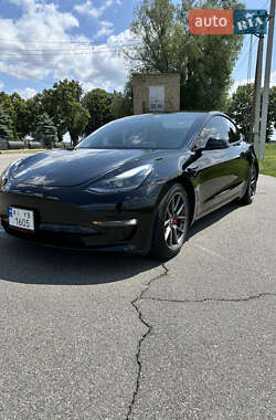 Седан Tesla Model 3 2021 в Киеве